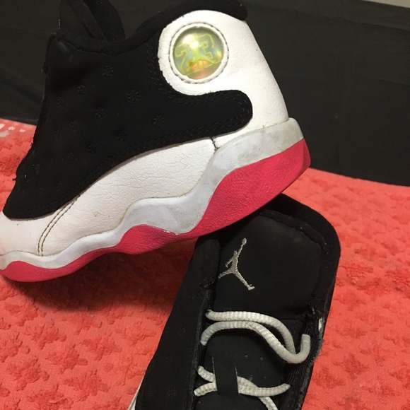 Air Jordan girls sneaker - Picture 6 of 8